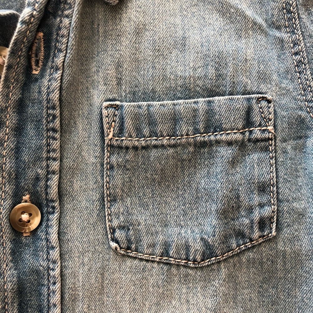 Old Navy 4T Chambray Button-Up - Picture 2 of 4